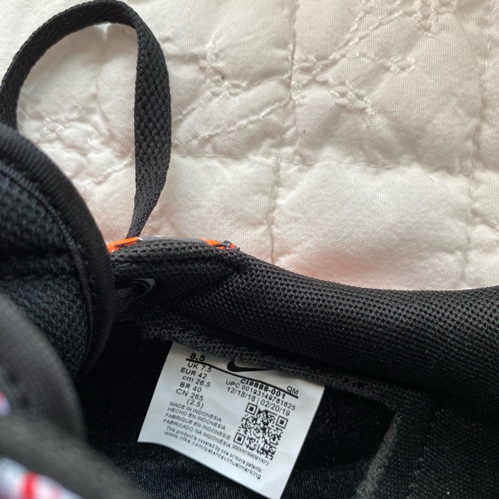 Nike Patchwork Low-Top Sneakers in Black, Red, Blue, Orange, Yellow, Cream - Picture 8 of 10